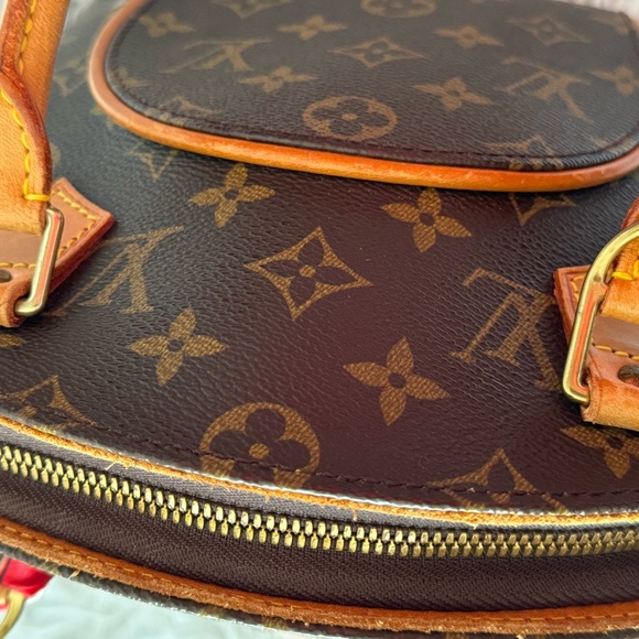 Preloved Ellipse medium size - Picture 7 of 8